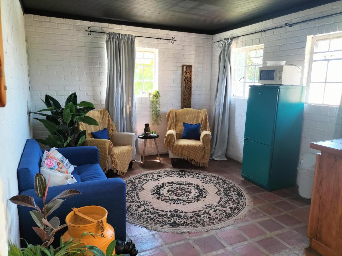 The Gallery Lounge Potchefstroom Esterno foto