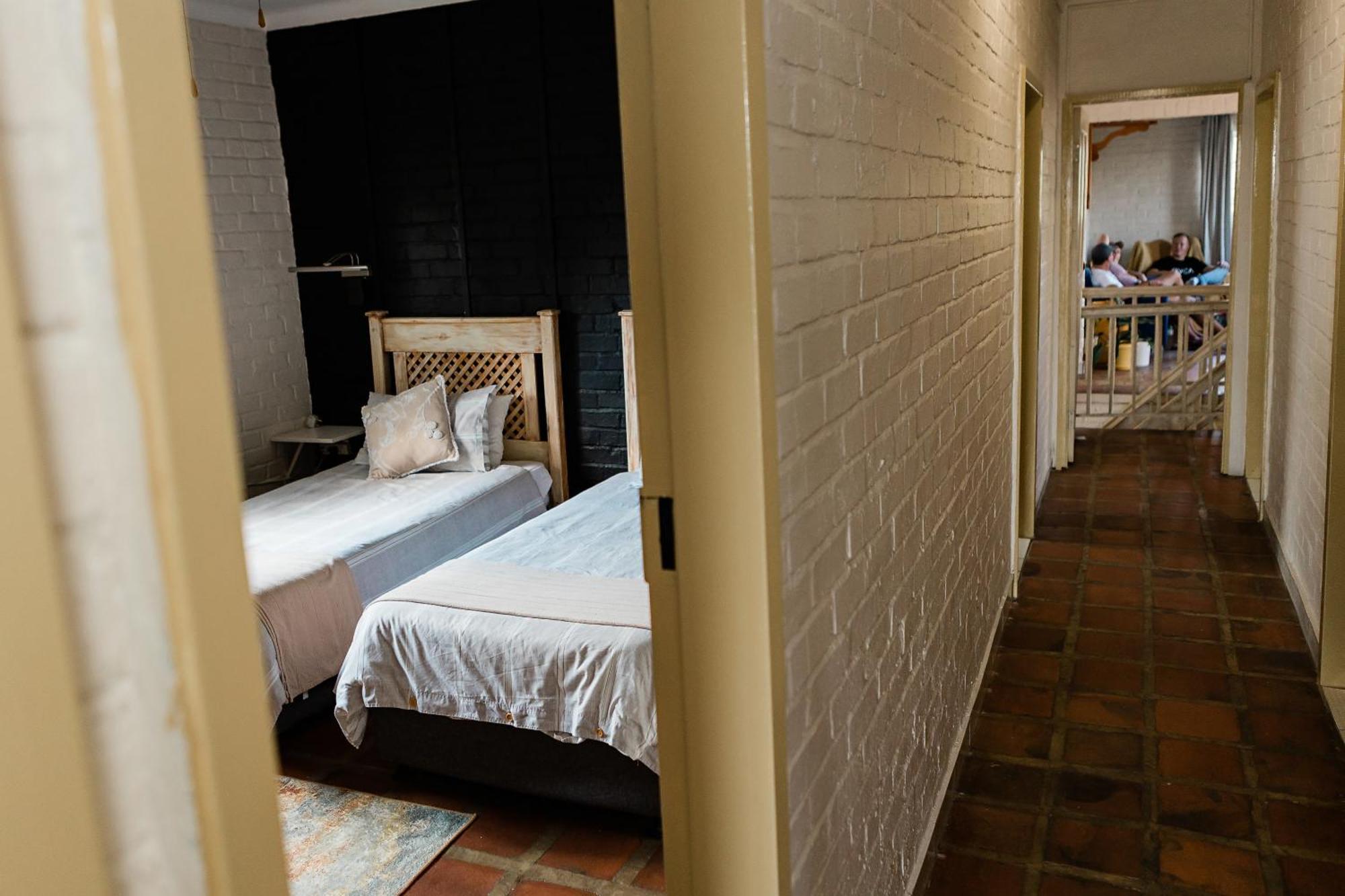 The Gallery Lounge Potchefstroom Esterno foto