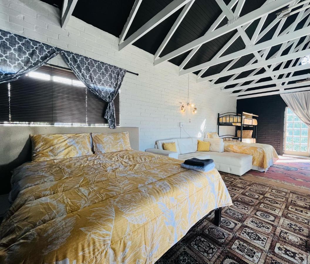 The Gallery Lounge Potchefstroom Esterno foto